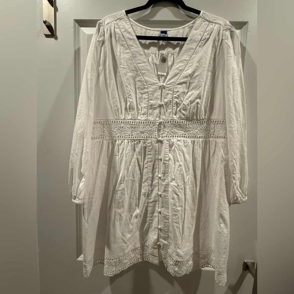 Old Navy White Long Sleeve Dress